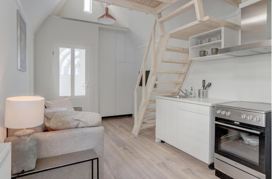Lovely Tiny House Amstelveen Exterior photo